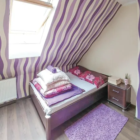 Two-bedroom In Apartamento *